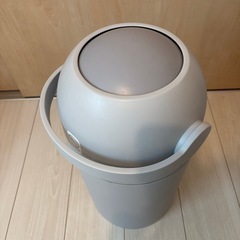 オムツ用ゴミ箱　Pigeonステール　の画像