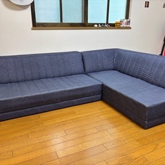 ソファー
の画像