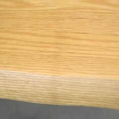 老舗家具メーカーHAMAMOTO(浜本工芸)のDT-7460 オーク材ダイニングテーブル/135cm。純国産の造りが魅力の4人用食卓。シンプルでスッキリとしたデザインは和・洋問わず活躍しそうです。の画像