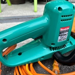 Makita マキタ MUH401 400mm 生垣バリカン ヘッジトリマー ガーデニング AC100V 中古 動作確認済 延長コード10m付属 ①の画像