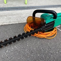 Makita マキタ MUH401 400mm 生垣バリカン ヘッジトリマー ガーデニング AC100V 中古 動作確認済 延長コード10m付属 ①の画像