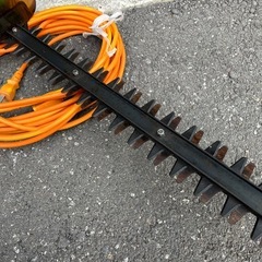 Makita マキタ MUH401 400mm 生垣バリカン ヘッジトリマー ガーデニング AC100V 中古 動作確認済 延長コード10m付属 ①の画像