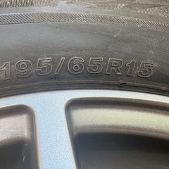 ブリザック VRX2 195/65R15 スタッドレスタイヤ（中古・1シーズン使用）の画像