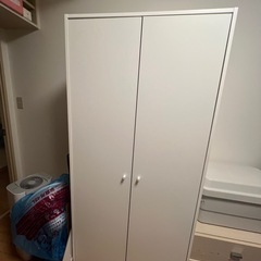 ワードローブ　洋服棚　クローゼットの画像