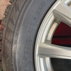 パッソにピッタリ❗️１５５／８０Ｒ１３ブリヂストン　VRX　アルミホイール付き❗️４本セット　中古品です。の画像