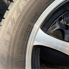 ブリヂストン VRX3 205/60R16 スタッドレス 2023製の画像
