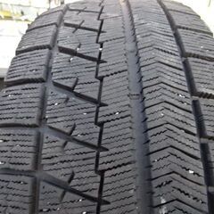 【恵庭】スタッドレスタイヤ　ブリヂストン　VRX　215/55R17　16年製　4本セットの画像