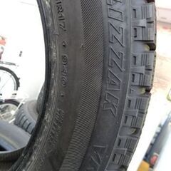 【恵庭】スタッドレスタイヤ　ブリヂストン　VRX　215/55R17　16年製　4本セットの画像