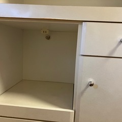 500円◆再値下げ◆キッチンボード（レンジ台）食器棚①◆ニトリ◆白◆10/11〜10/13引取◆大田区の画像
