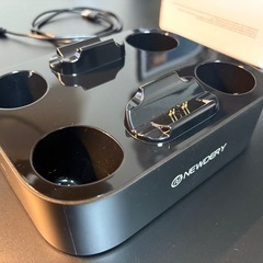 PS5 コントローラー 充電スタンド NEWDERYの画像