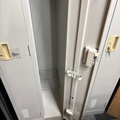 PLUS 4人用ロッカーの画像