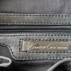 Kenneth Cole New York　レザー　エディターズバッグ（黒）の画像
