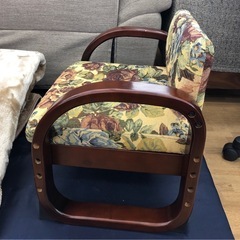 【ドリーム川西店御来店限定】☆ジモティー見たよ♪割引☆  座敷椅子  クリーニング済み 【99560000029938】の画像