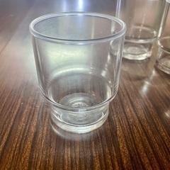 レトログラス4個セットの画像