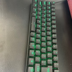 ゲーミングキーボード　66%
の画像