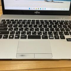 💻FUJITSU/Windows11/i5-7300U 2.6GHz/RAM12GB/新品M.2SSD256GBの画像