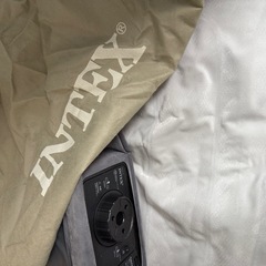 INTEXエアーベッドシングルの画像
