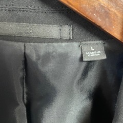 UNIQLO 2ボタンジャケットの画像