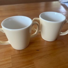 持ち手つきマグカップの画像