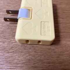 三又 コンセントの画像