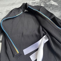 DIESEL 長袖　トップス　新品、未使用品！！の画像