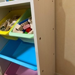 おもちゃラック　アイリスオーヤマ　棚　収納　玩具収納　絵本棚　子供部屋　カラフル棚の画像