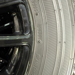 ハイエース　スタッドレス　 195/80R15  ホイール付き　
4本の画像
