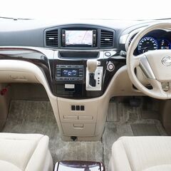 【自社ローン対応】日産 エルグランド 　２５０ＸＧ　スマートキー　アルミホイール　HIDヘッドライトの画像