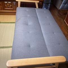 ソファ
の画像
