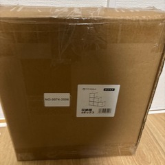 【ご成約済】新品未開封　収納棚 扉付き 収納 ラック の画像
