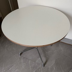 カフェテーブル 円形 直径80cm 丸テーブル ダイニングテーブル 丸 コーヒーテーブル 白 円形テーブル ラウンドテーブル テーブル ワークデスク 1本脚 一人暮らし 韓国 インテリア おしゃれの画像