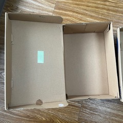 スニーカー　箱　2つ　【10月中まで】の画像
