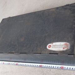 🍓 持ち手付きの金属製BOX／工具箱／道具箱の画像