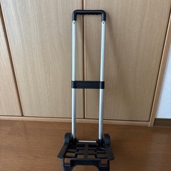 折りたたみ式キャリーカート　台車の画像