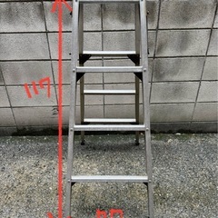 ☆軽くて使いやすい！アルミ製3段脚立☆の画像