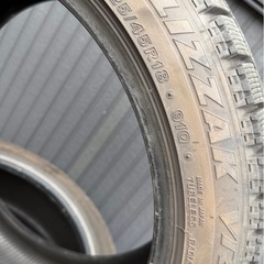 225/45R18 VRX 4 本 冬タイヤの画像