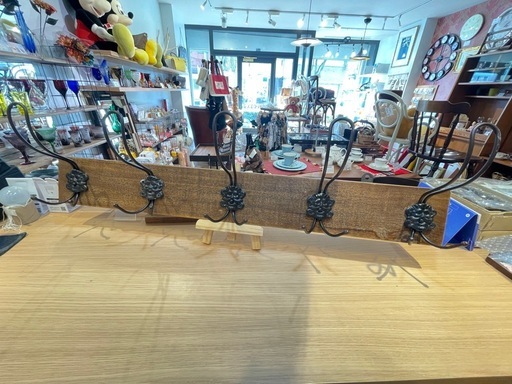 B7102【ディーボディ】壁掛けフック インダストリアル 5連 アンティーク