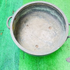 火鉢（金属製）の画像