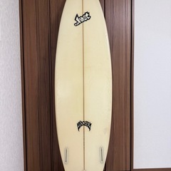 中古LOSTサーフボード7’0” futuresフィン付きの画像