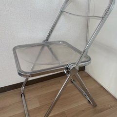 透明⭐︎クリアチェア⭐︎折りたたみ⭐︎パイプ椅子の画像