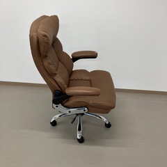 オフィス椅子左肘側破れ有りの画像
