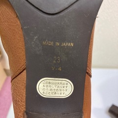 ブラウン革のブーツの画像