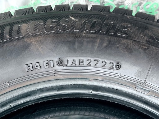 値下げしました！早い者勝ち　BSスタッドレスタイヤ　VRX3 　145/80R13　4本