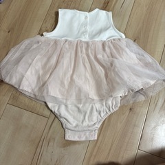 アカチャンホンポ　80 ロンパース　の画像