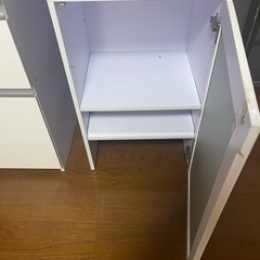 食器棚
の画像