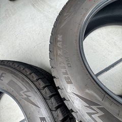 中古スタッドレスタイヤ 4本　　　ブリヂストン ブリザック DM-V3 265/60R18 19年製の画像