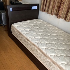 宮つきシングルベッドの画像