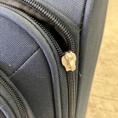 I 2510-253 ソフトキャリーケース ネイビー ※チャックが１つ壊れてます 汚れありの画像