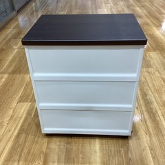 プラチェスト（キャスター付き）【町田市再生家具】　252013の画像