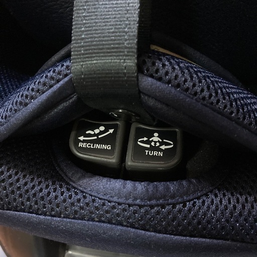 Combi クルムーヴ チャイルドシート ISOFIX ネイビー